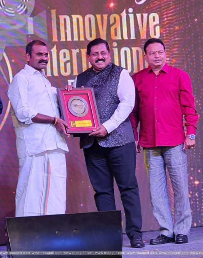 Sohan Roy honored by I & B Union Minister for States at the 5th Innovative International Film festival